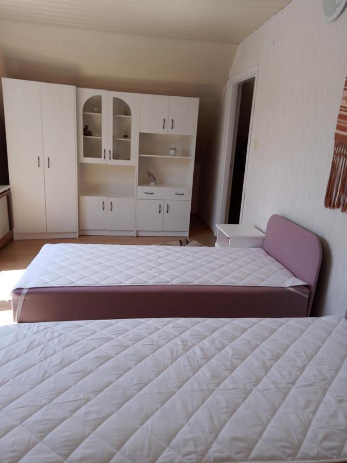 Ket Cseresznye Vendeghaz Siófok Buitenkant foto